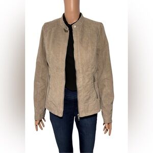 Valerie Steven's faux suede ladies size Small
Jacket
